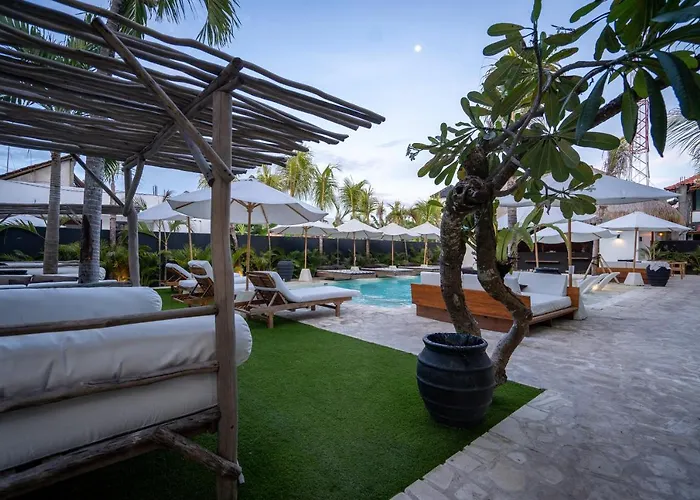 Ohana's Beachfront & Club リゾート 4*