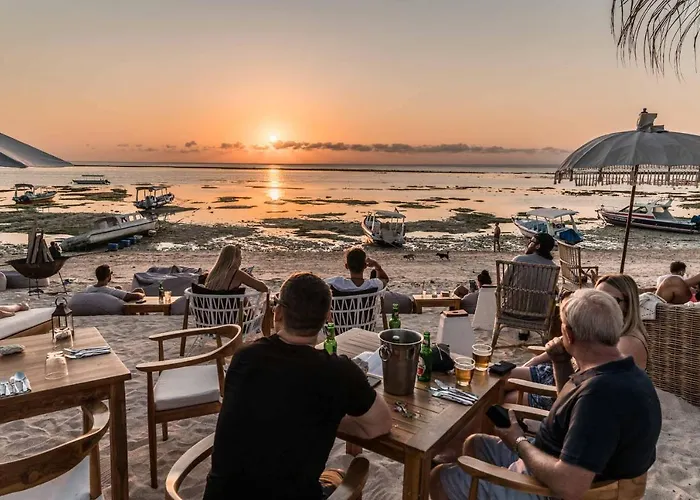 Ohana's Beachfront & Club